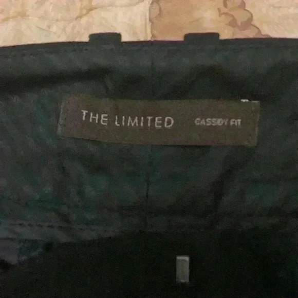 The limited cassdy fit women’s size 4 bla pants with white stripes on the sides - Picture 4 of 9